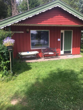 Rønlund Hyttepark, Midt-i-garde
